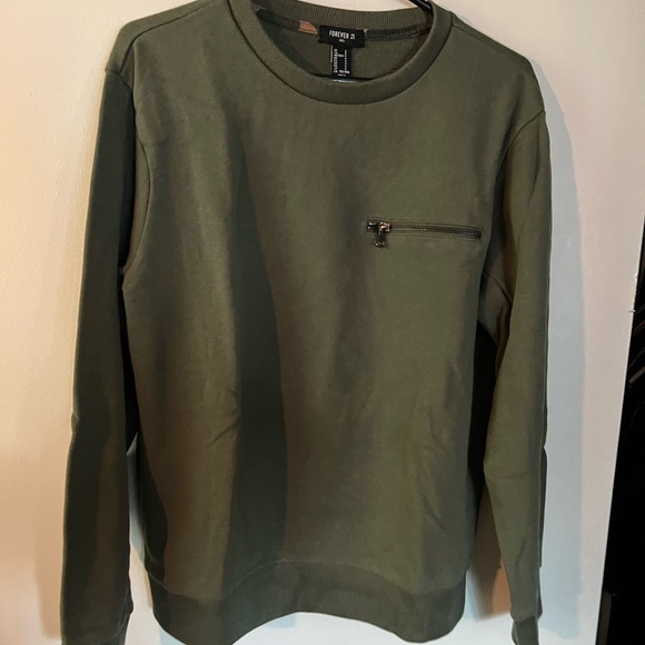Dark green crewneck sweatshirt. - Picture 7 of 7